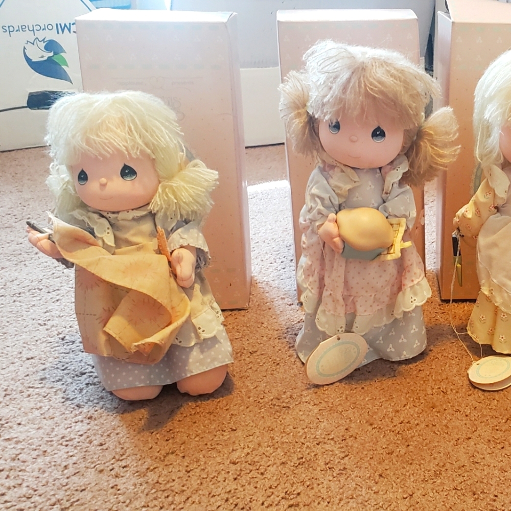 Precious moments musical collection